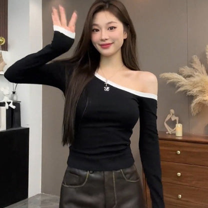 Women's Long-sleeved Contrast Color Slim Fit-letter Off-shoulder Top