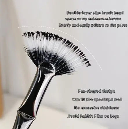 Folding Angle Mascara Brush