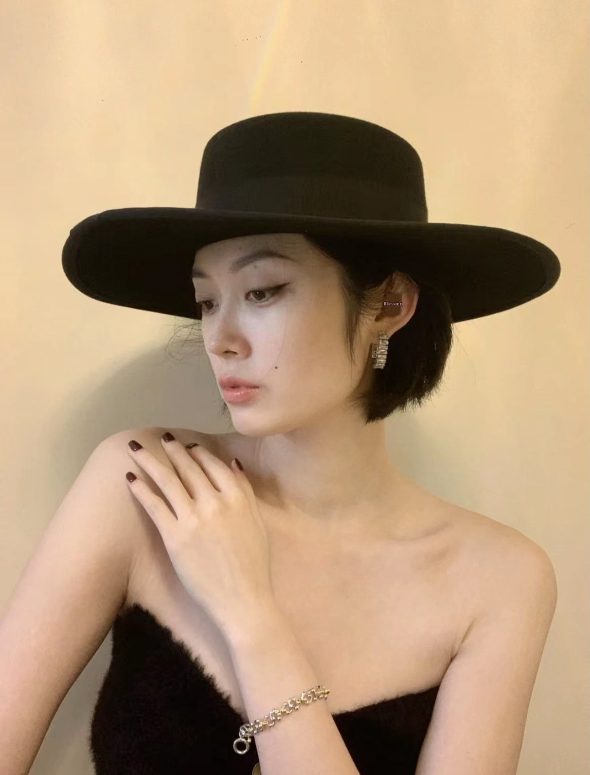 Autumn And Winter New Fashion All-match Flat Top Woolen Bowler Hat