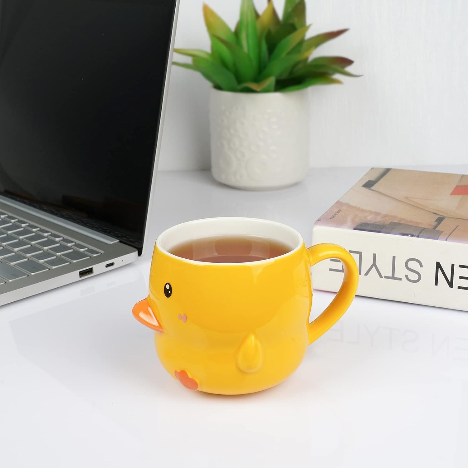 Funny Ceramic Duck Coffee Mug 14 Oz Tea Cup for Women Cute Yellow Mug with Lid